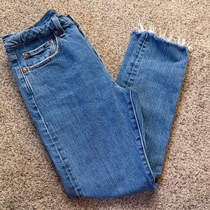 Levi’s 501 straight leg raw hem 27/28